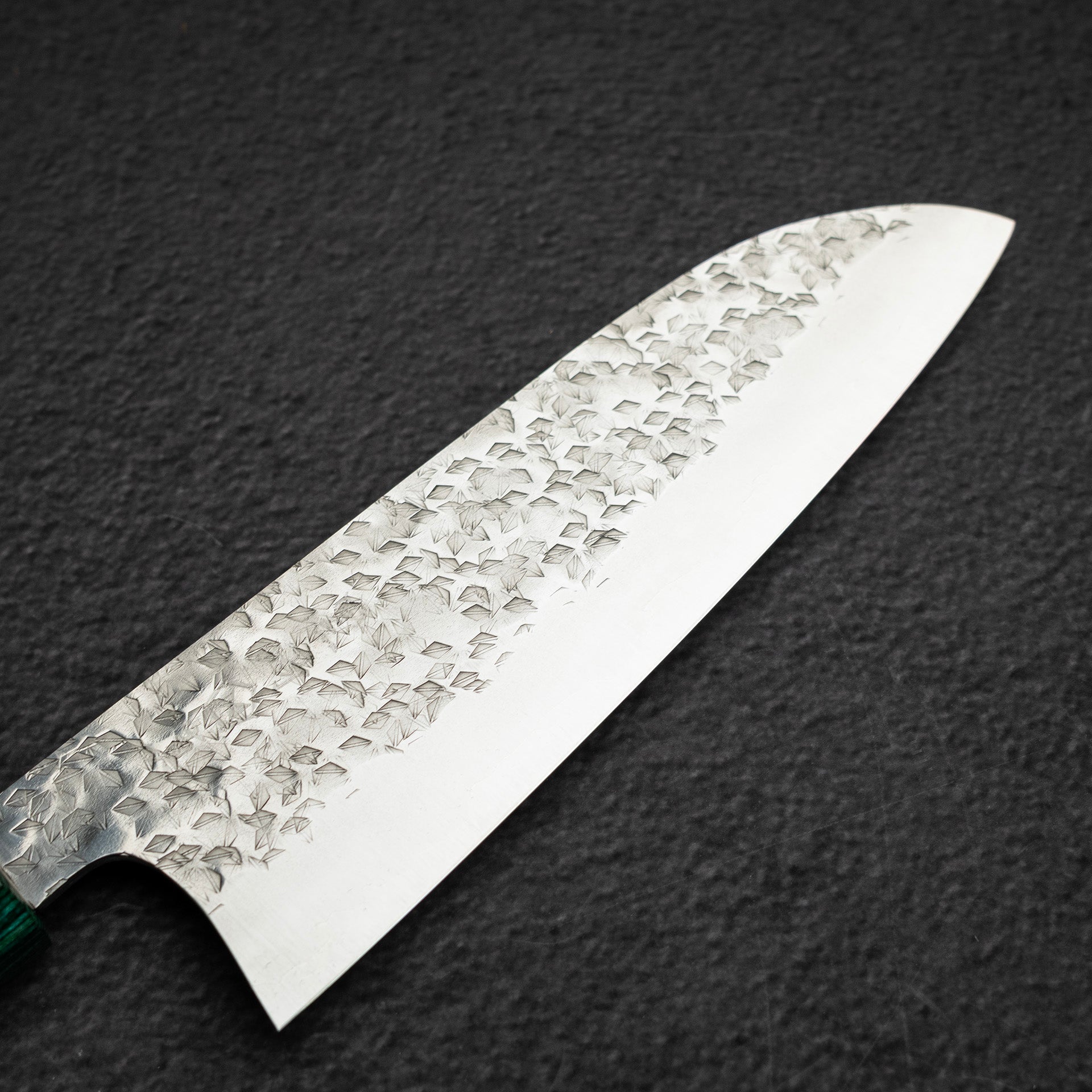 DSC_1187.jpg Makato Kurosaki Samidorizuki SGStrix Santoku 170mm, view 3