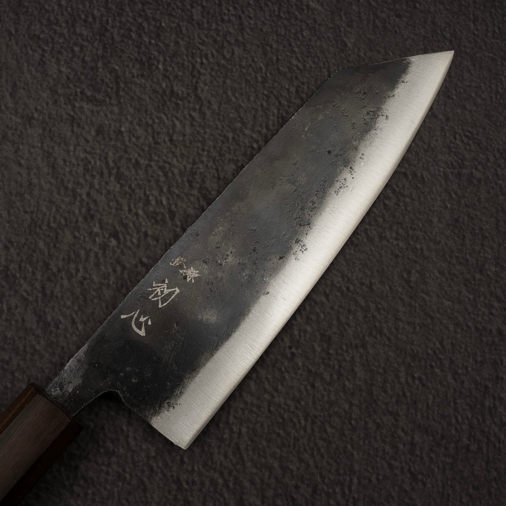 HatsukokoroKuroganeBlue2KurouchiBunka165mmBlackChacateb.jpg Hatsukokoro Kurogane Blue 2 Kurouchi Bunka 165mm Black Chacate, view 2