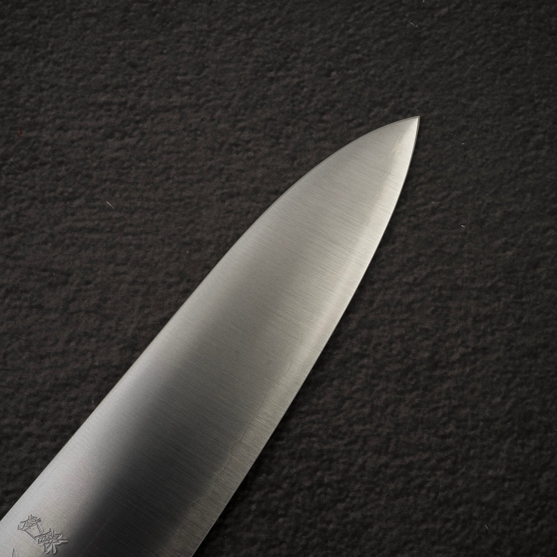 HatsukokoroVG-5HayabusaGyuto210e.jpg Hatsukokoro VG-5 Hayabusa Gyuto 210/ 240mm, view 3