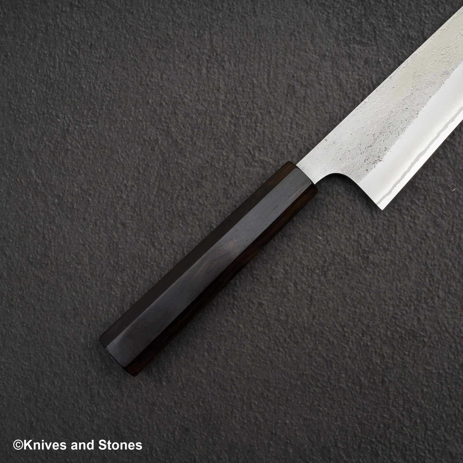 Hatsukokoro_x_Yoshikane_White_2_Nashiji_Gyuto_240mm_Stainless_Clad-20240719-02.jpg Hatsukokoro x Yoshikane White 2 Nashiji Gyuto 240mm Stainless Clad, view 2