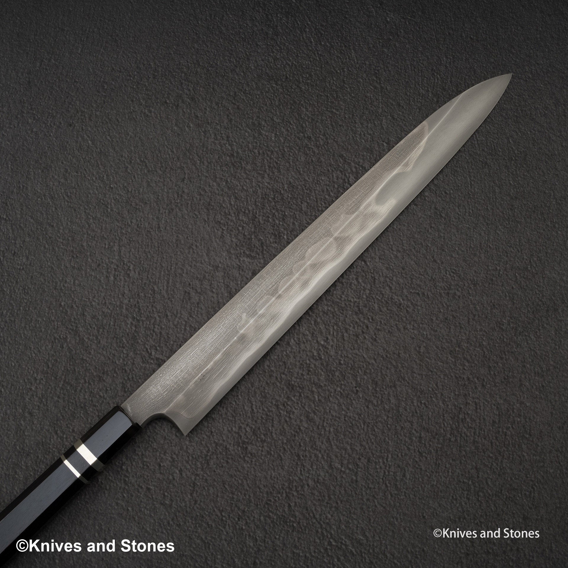 Nigara_Blue_2_Honyaki_Yanagiba_330mm-20240621-07.jpg Nigara Blue 2 Honyaki Yanagiba 330mm Tobiyaki Sword Hamon, view 3