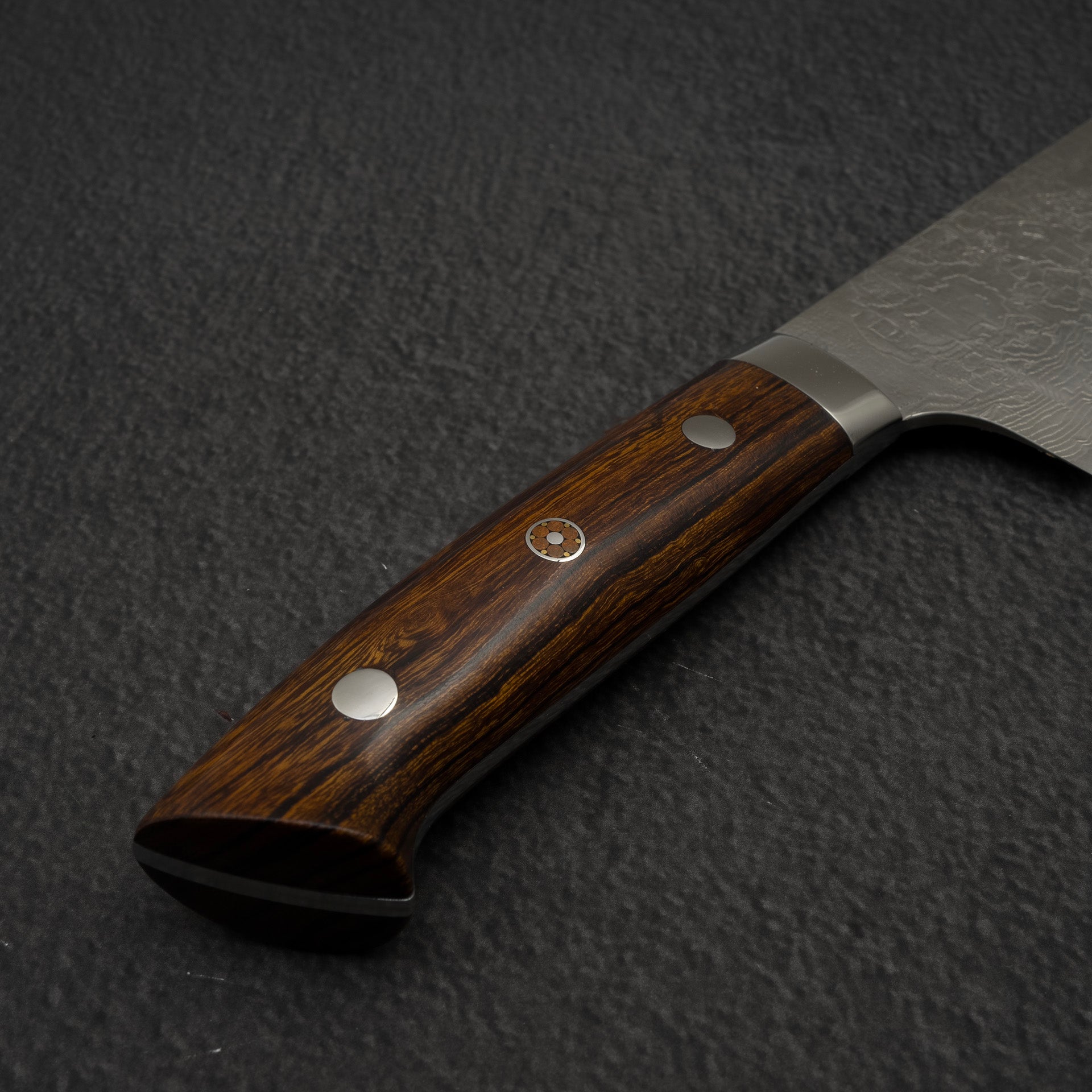 TakeshiSajiDiamondDamascusR2Santoku180mmwithIronwoodHandled.jpg Takeshi Saji Diamond Damascus R2 Santoku 180mm with Ironwood Handle, view 5