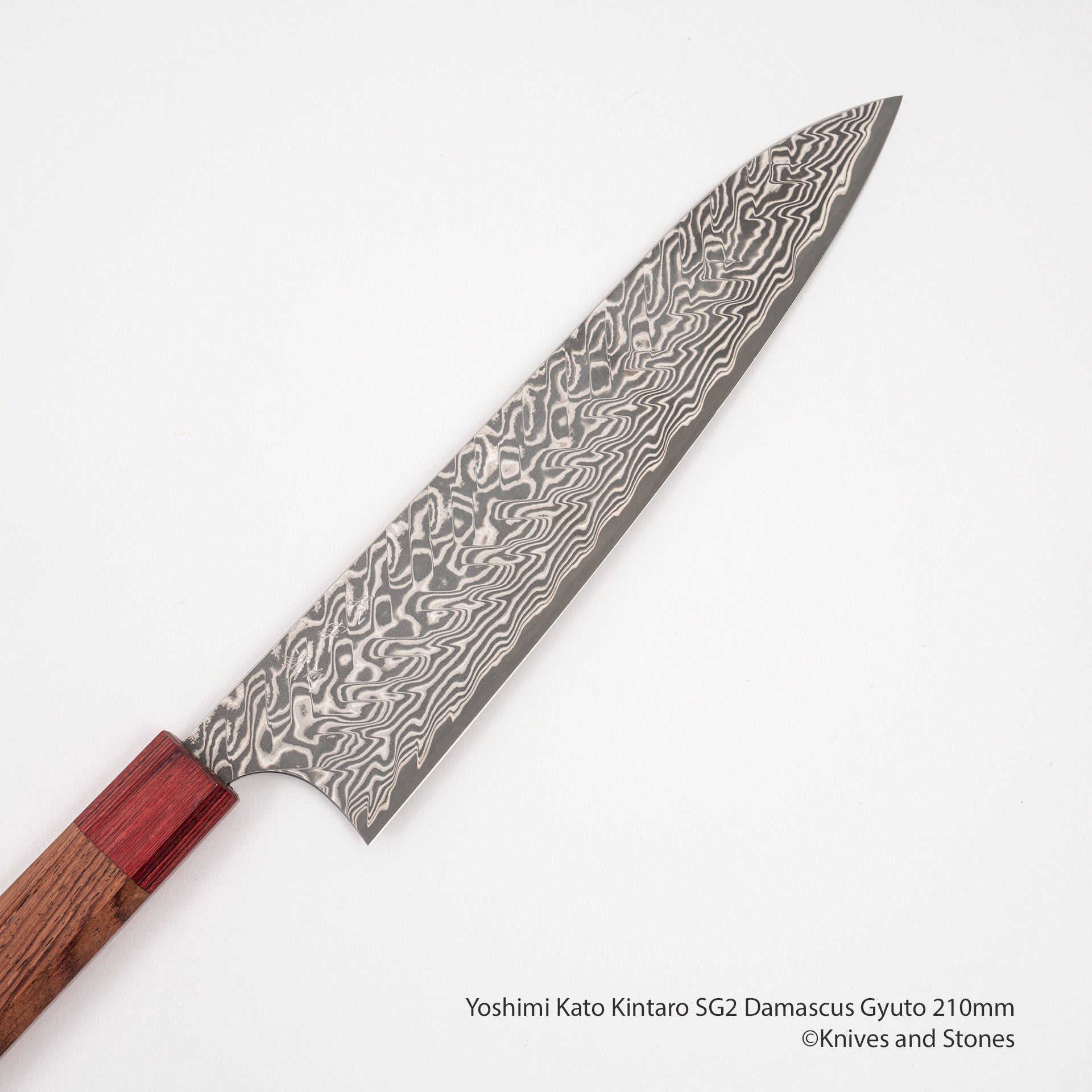 YoshimiKatoKintaroSG2DamascusGyuto210mmF.jpg Yoshimi Kato Kintaro SG2 Damascus Gyuto 210mm, view 2