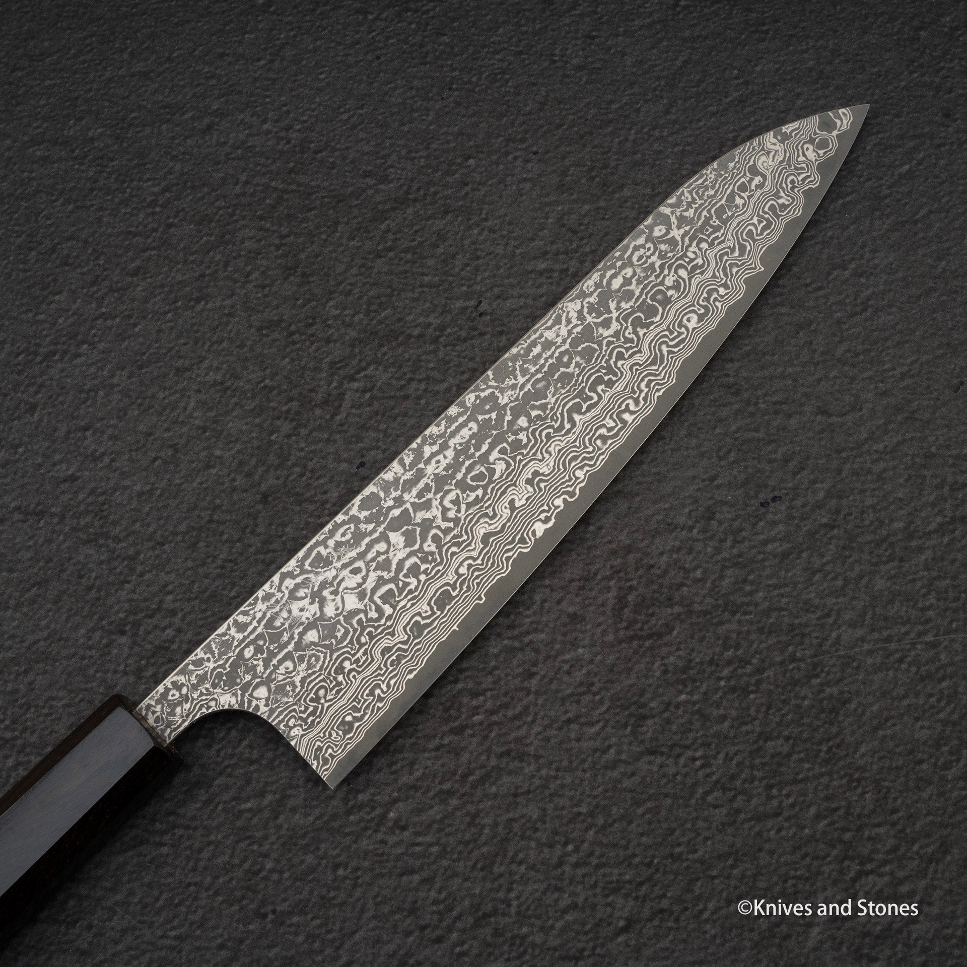 YoshimiKatoKintaroVG10DamascusGyuto210mmG.jpg YoshimiKatoKintaroVG10DamascusGyuto210mmG