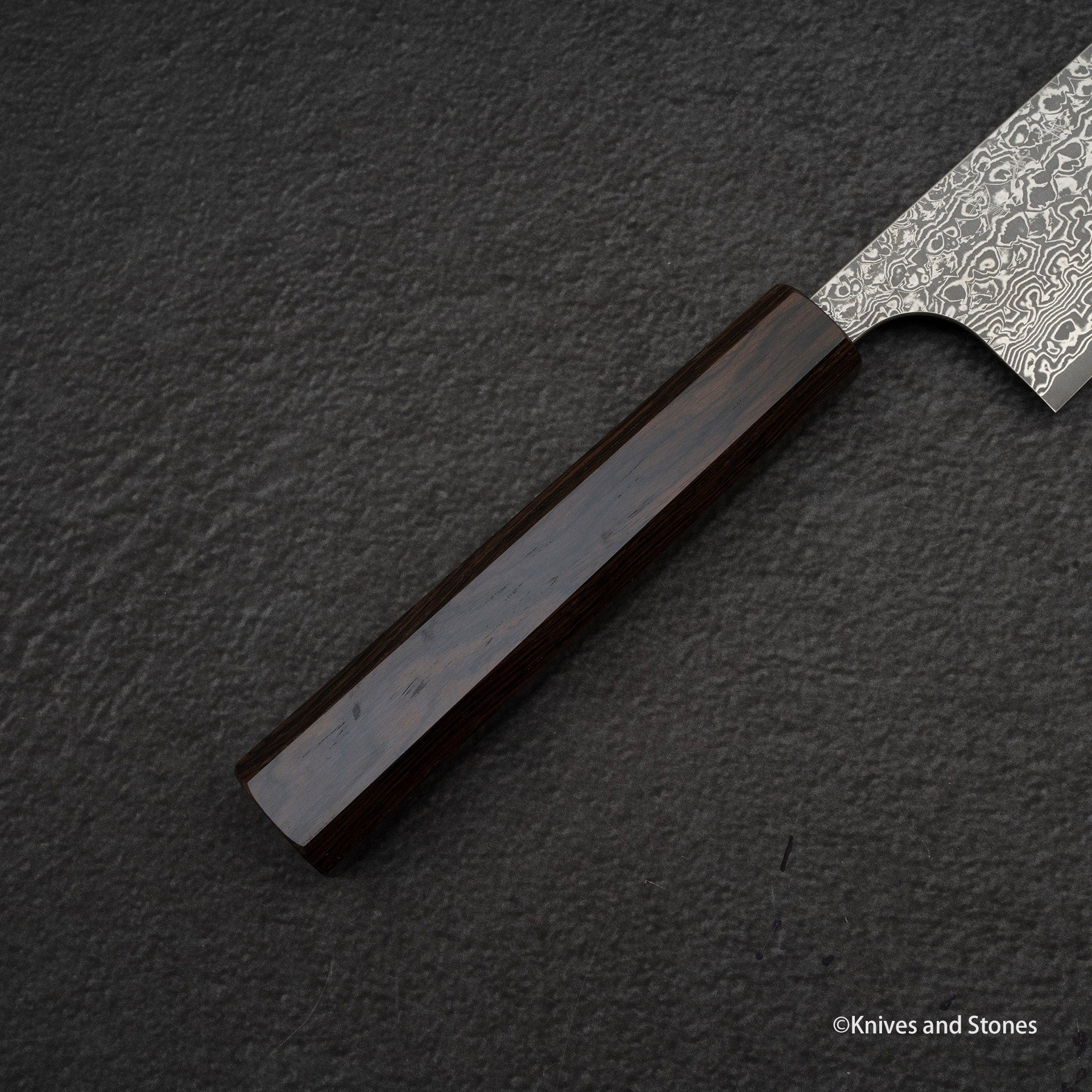 YoshimiKatoKintaroVG10DamascusK-tipGyuto210mmE.jpg YoshimiKatoKintaroVG10DamascusK tipGyuto210mmE